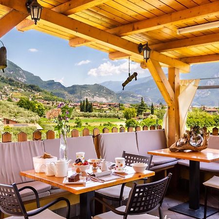 リーヴァ・デル・ガルダ Agritur Eden Maroneヴィラ エクステリア 写真