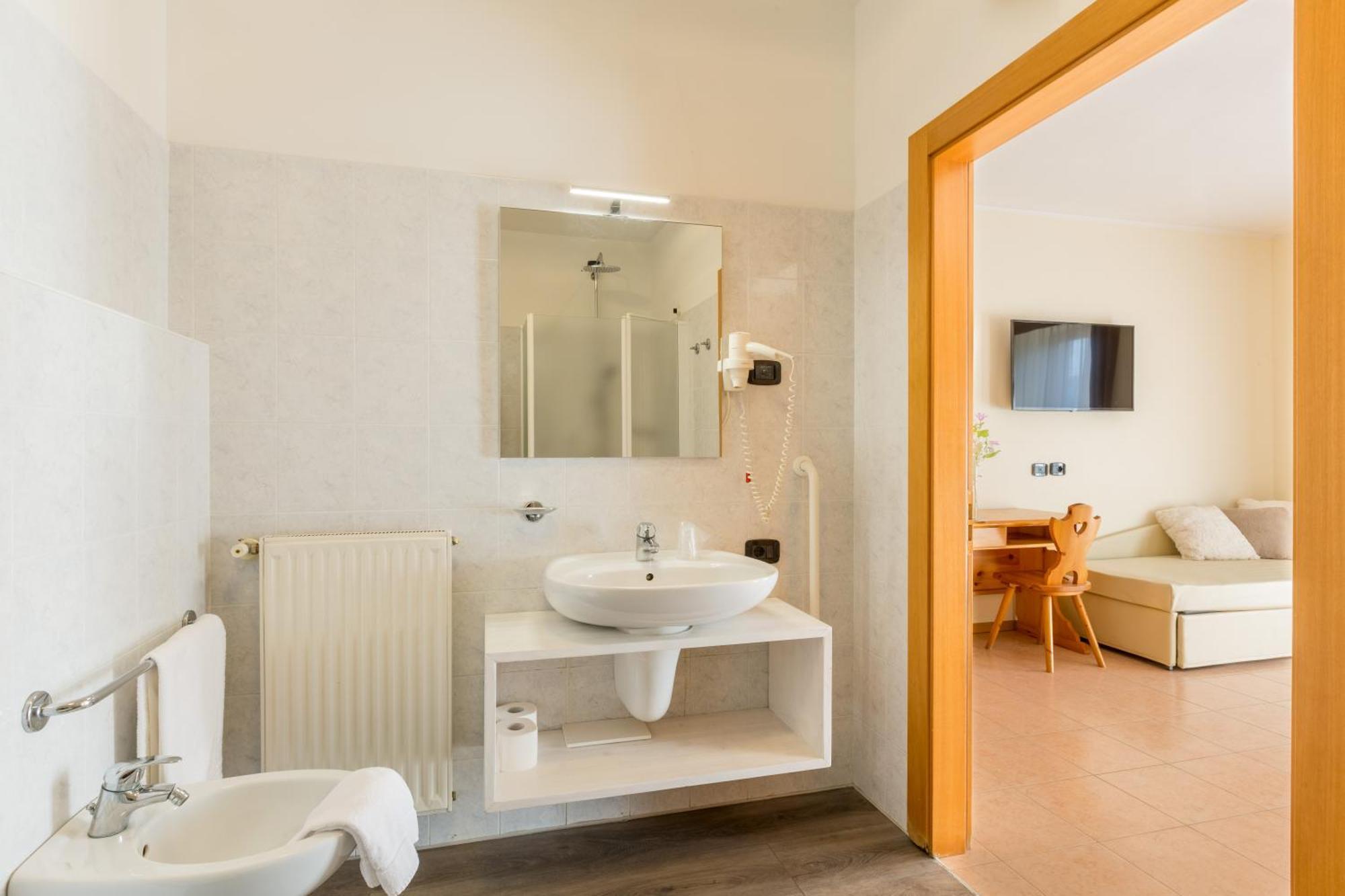 リーヴァ・デル・ガルダ Agritur Eden Maroneヴィラ エクステリア 写真