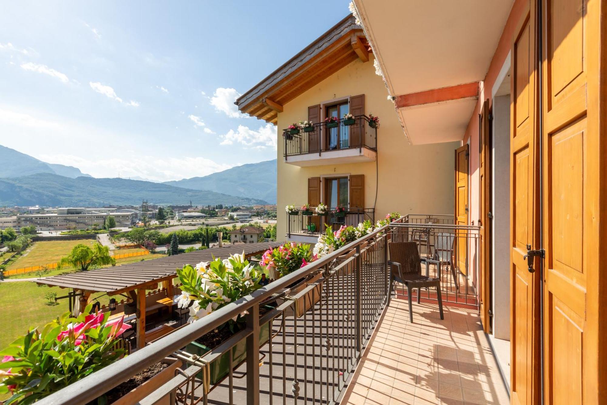 リーヴァ・デル・ガルダ Agritur Eden Maroneヴィラ エクステリア 写真
